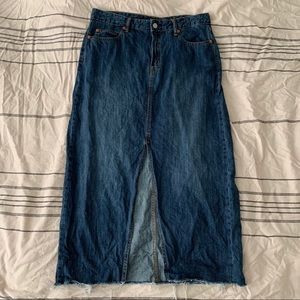 GAP Blue Denim Maxi Skirt size 29/M